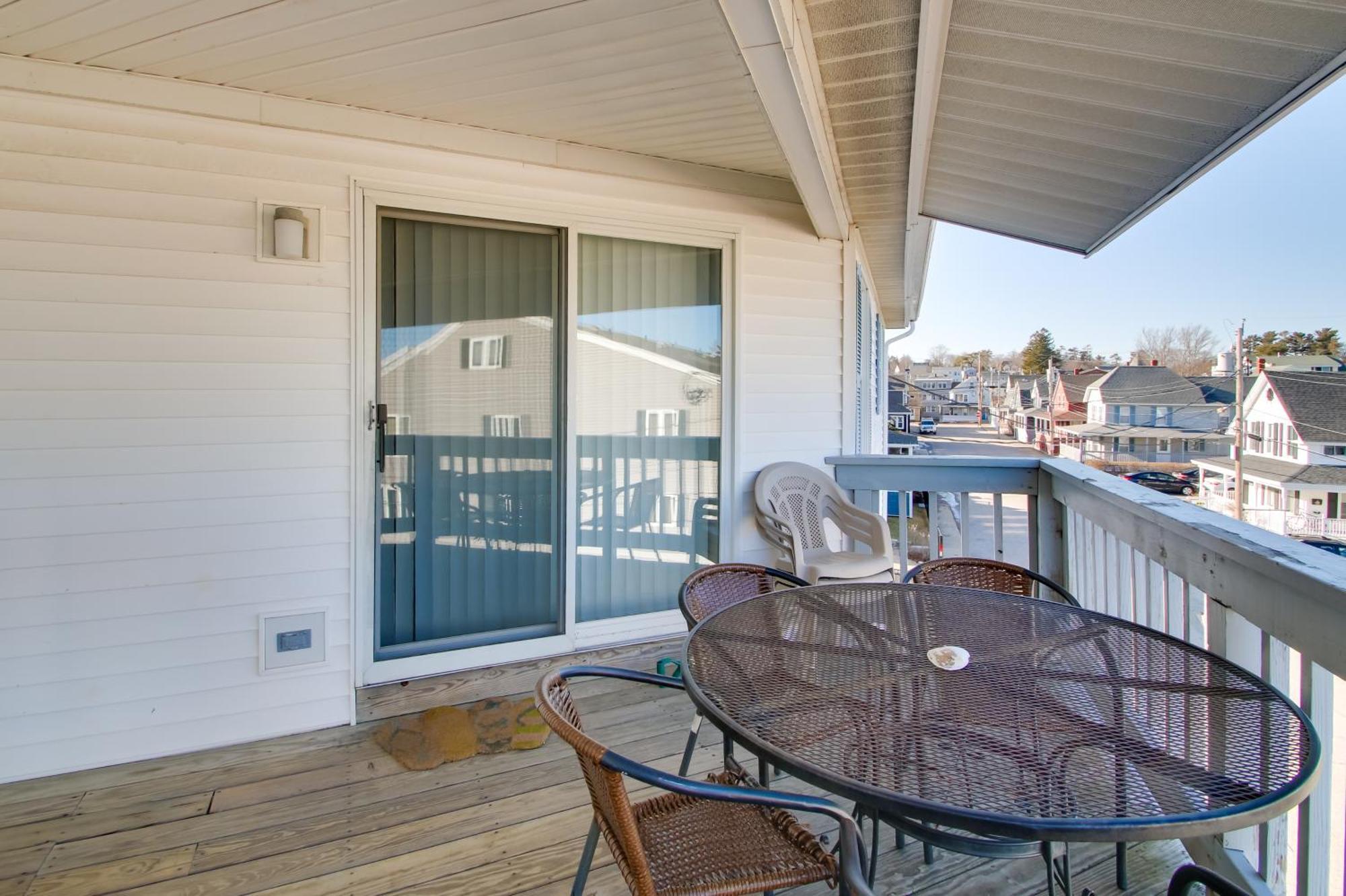 Beachfront Old Orchard Beach Condo With Balcony Exterior photo